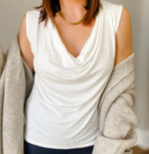 Load image into Gallery viewer, Drape Front Top
