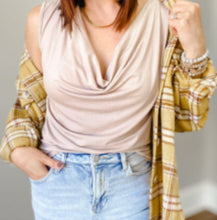 Load image into Gallery viewer, Drape Front Top
