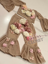 Load image into Gallery viewer, MyDaria Floral pants set

