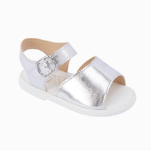 Load image into Gallery viewer, Girls sandals
