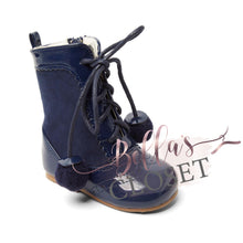 Load image into Gallery viewer, Sienna - Pom pom boot
